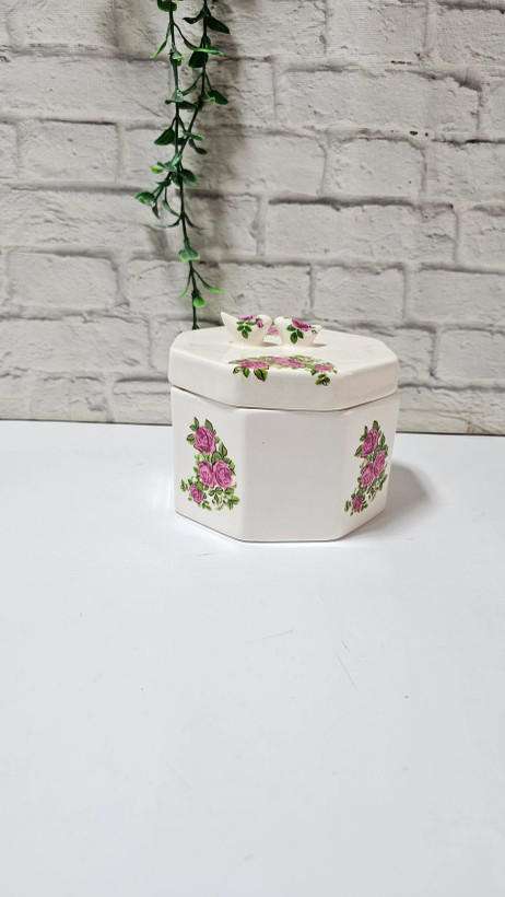 شکلات خوری سرامیکی طرح گل سرخی