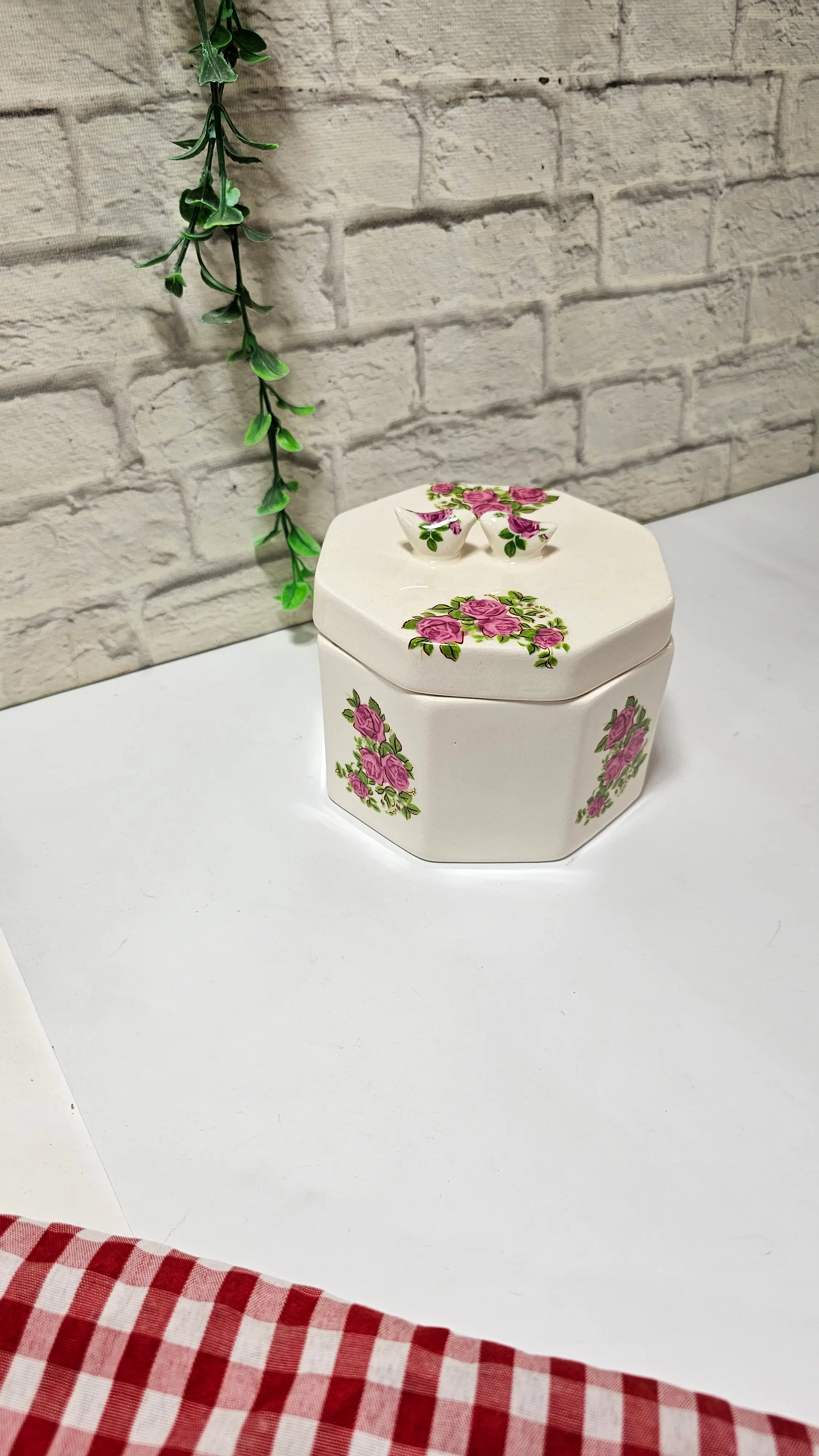 قندان هشت ضلعی طرح گل سرخی